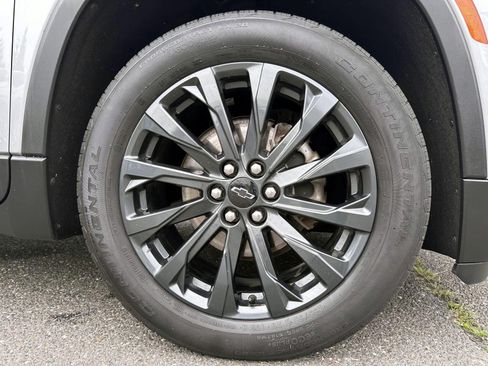 Used 2023 Chevrolet Traverse RS AWD/4WD image 6