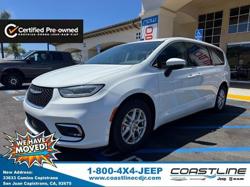 Certified 2023 Chrysler Pacifica Touring-L image 1