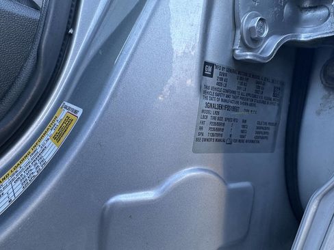 Used 2015 Chevrolet Captiva Sport LT w/ Convenience Package image 16