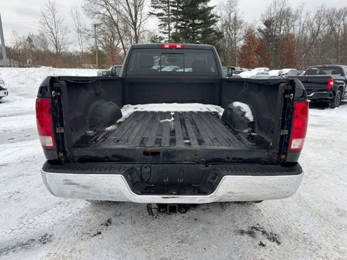 Used 2011 RAM 2500 SLT w/ Popular Equipment Group image 4