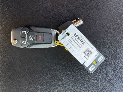 Used 2017 Ford F250 Lariat w/ Lariat Value Package image 39