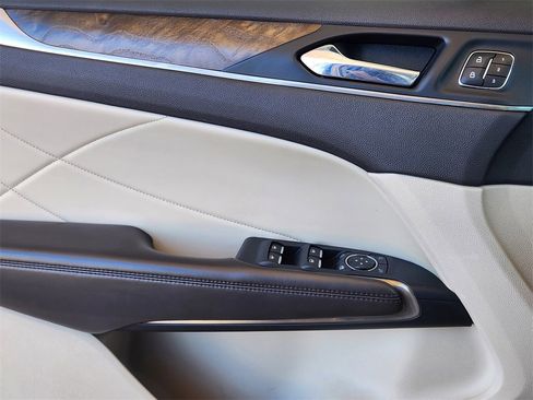 Used 2017 Lincoln MKC Reserve image 24