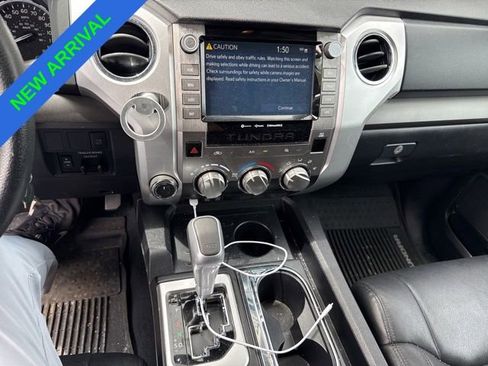 Used 2020 Toyota Tundra SR5 w/ SR5 Upgrade Package image 13
