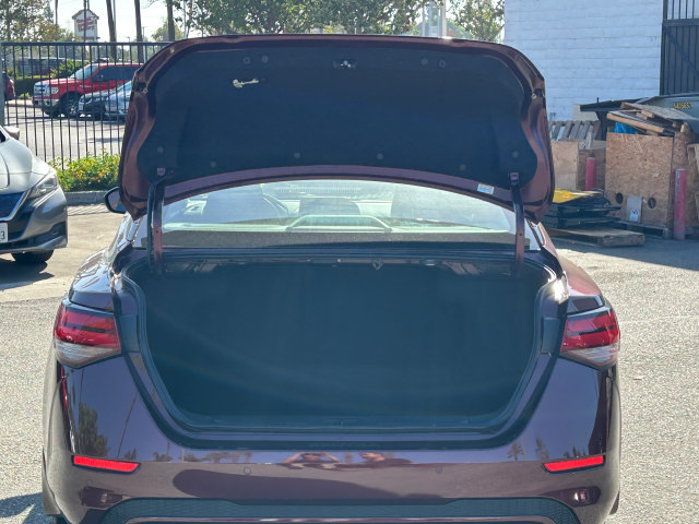 Used 2025 Nissan Sentra SV FWD image 8