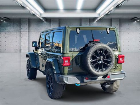 Used 2024 Jeep Wrangler Unlimited Sahara image 4
