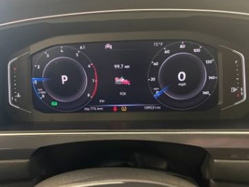Used 2020 Volkswagen Tiguan SEL FWD image 21