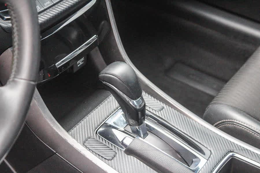 Used 2017 Honda Accord Sport image 24