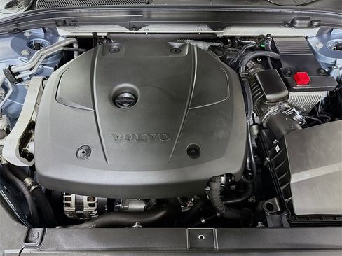 Used 2017 Volvo S90 T6 Momentum w/ Vision Package image 35