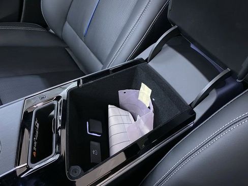 New 2025 Cadillac Lyriq Sport AWD/4WD image 25