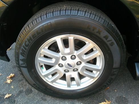 Used 2014 Ford Expedition Limited image 53