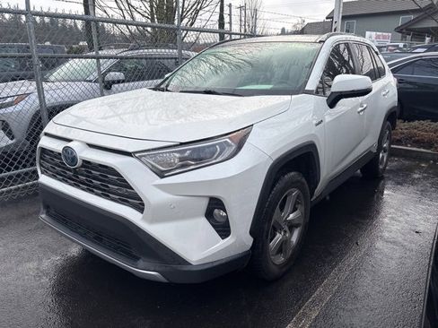 Used 2019 Toyota RAV4 Limited image 4
