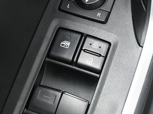 Used 2024 Toyota RAV4 LE AWD/4WD image 14