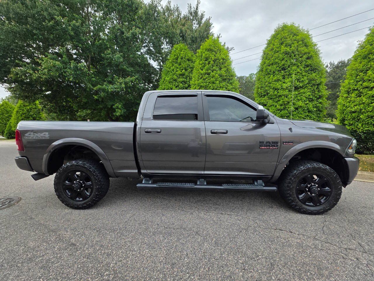 Used 2018 RAM 2500 Laramie w/ Sport Appearance Group AWD/4WD image 7