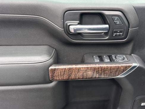 Used 2020 GMC Sierra 3500 Denali w/ Denali Ultimate Package image 11