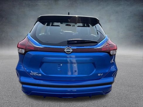 Used 2024 Nissan Kicks SV FWD image 11