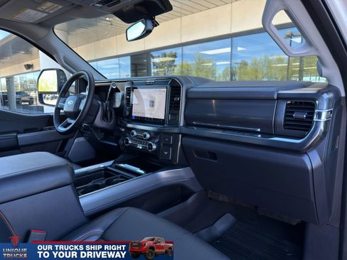 Used 2025 Ford F350 Lariat w/ Lariat Ultimate Package image 32