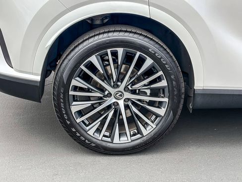 Used 2023 Lexus RX 350 Premium Plus w/ Cold Area Package FWD image 10