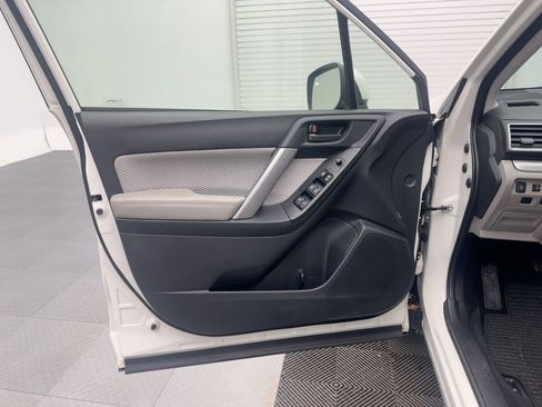 Used 2018 Subaru Forester 2.5i Premium image 22