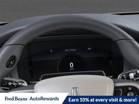 New 2026 Lincoln Corsair Premiere image 14