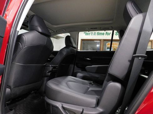 Used 2024 Toyota Grand Highlander Limited image 72