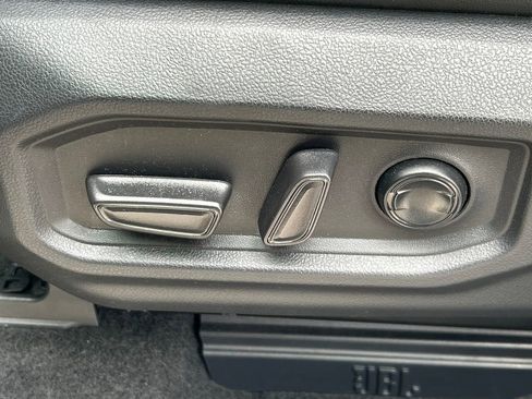 Used 2024 Toyota Tundra Limited image 27