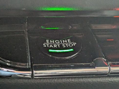 Certified 2022 Lincoln Nautilus FWD w/ Premium Package image 29