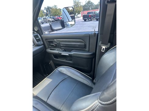 Used 2022 RAM 2500 Limited AWD/4WD image 12