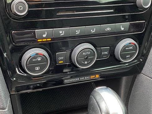 Used 2020 Volkswagen Passat 2.0T SE image 19