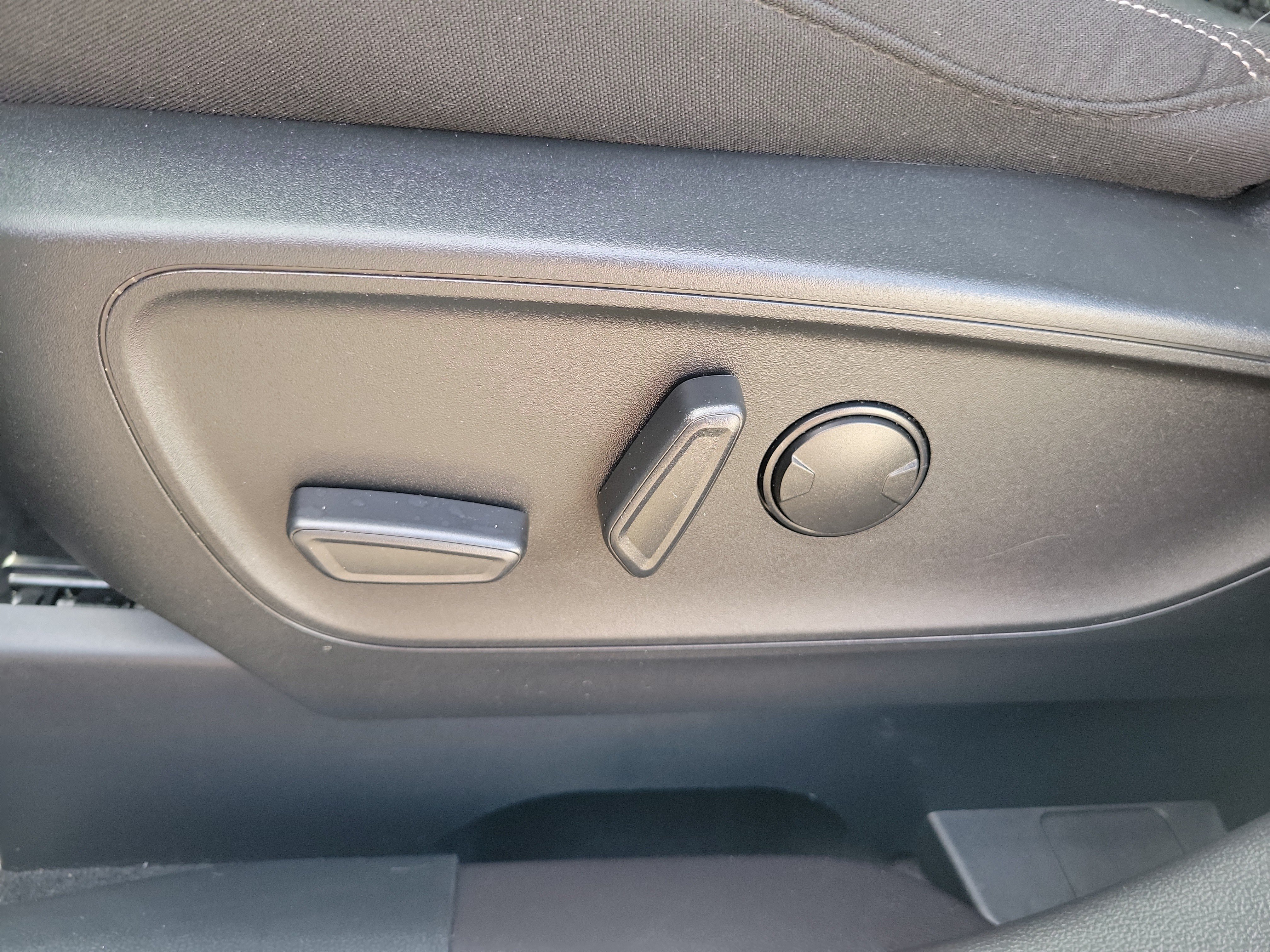 Used 2023 Ford Escape Active w/ Tech Pack #1 FWD image 17