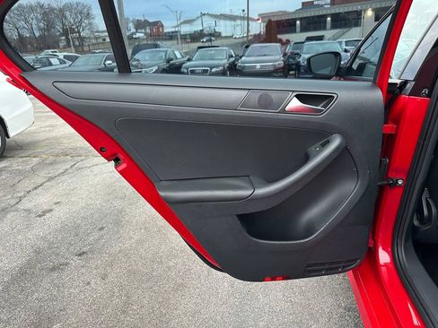 Used 2014 Volkswagen Jetta Sedan FWD image 23
