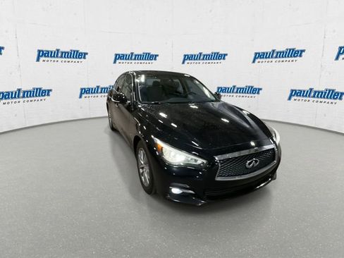 Used 2016 INFINITI Q50 Premium w/ 2.0T Premium Plus Package image 3