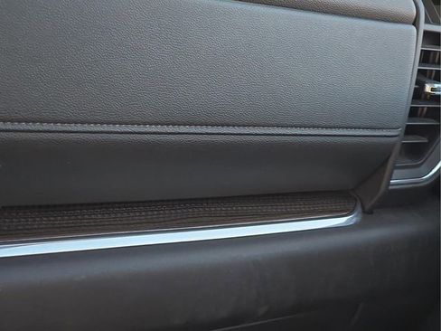 Used 2025 Chevrolet Silverado 1500 LT image 27