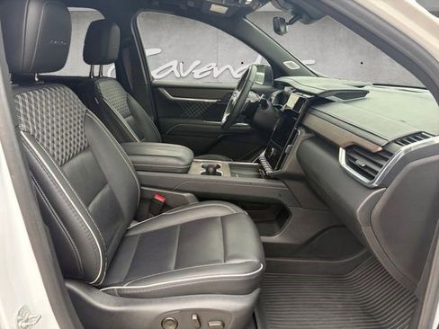 Certified 2024 GMC Acadia Denali w/ Super Cruise Package FWD image 23