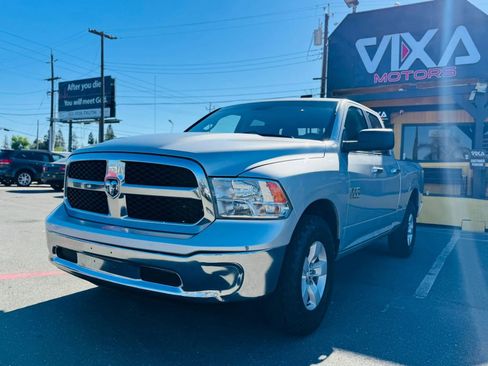 Used 2017 RAM 1500 Classic SLT image 1