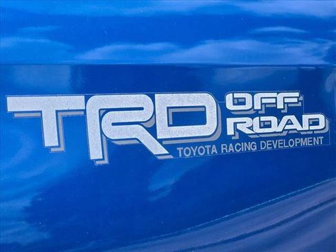 Used 2010 Toyota Tundra 2WD CrewMax image 14