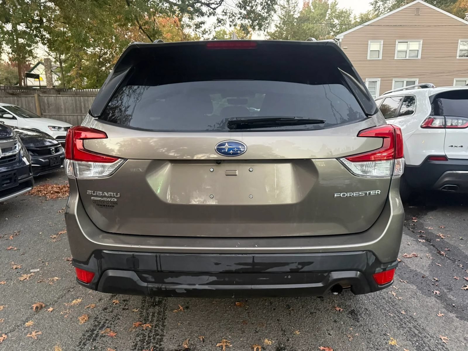 Used 2019 Subaru Forester Premium AWD/4WD image 5