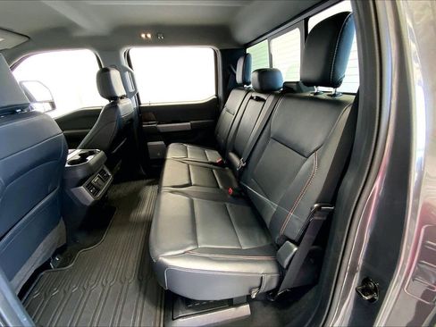 Used 2023 Ford F250 Lariat w/ Chrome Package image 24