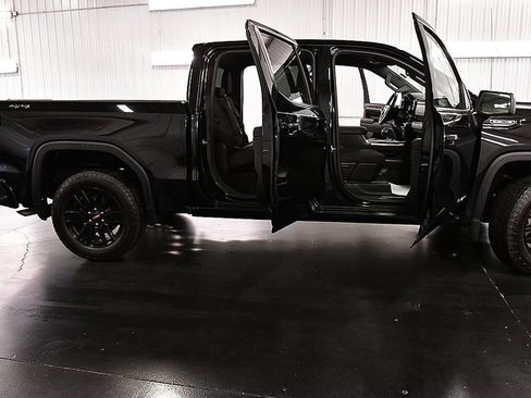 Used 2025 GMC Sierra 1500 Elevation AWD/4WD image 32