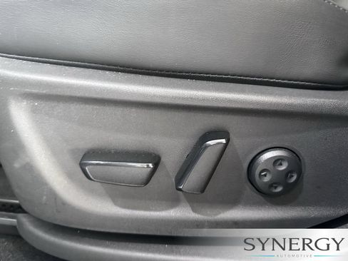 Used 2023 Nissan Ariya FWD image 27