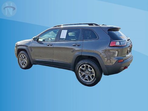 Certified 2022 Jeep Cherokee Trailhawk w/ Sun, Sound & Nav Group AWD/4WD image 6