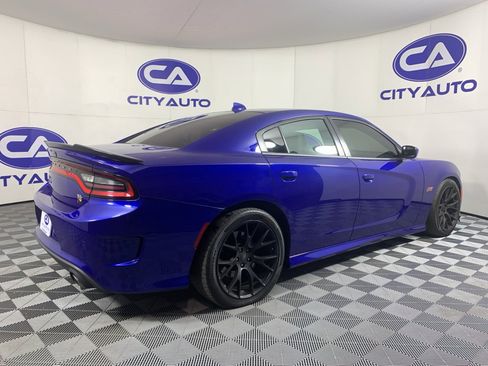 Used 2019 Dodge Charger Scat Pack w/ Dynamics Package image 3