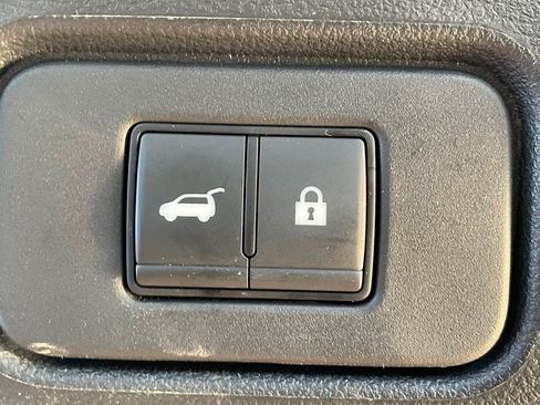 Used 2024 Nissan Pathfinder Platinum AWD/4WD image 21