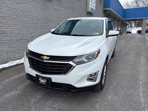 Used 2018 Chevrolet Equinox LT image 2