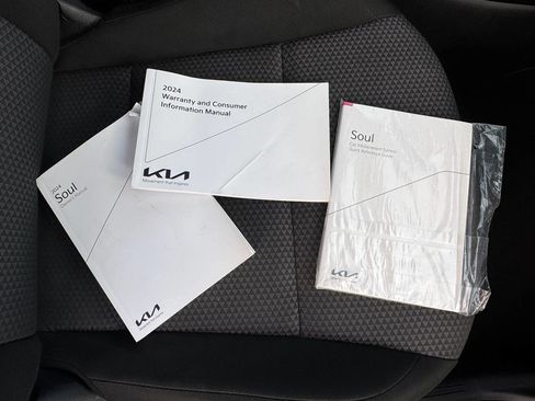 Used 2024 Kia Soul LX w/ Option Group 015 image 25