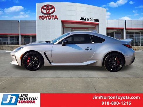 Used 2026 Toyota GR86 Premium w/ Performance Package RWD image 5