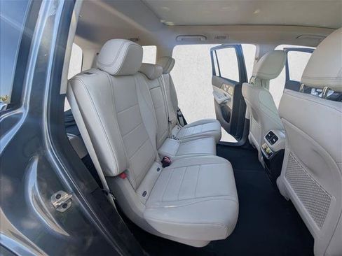 Used 2022 Mercedes-Benz GLS 450 4MATIC image 25