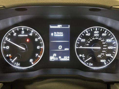 Used 2024 Subaru Crosstrek 2.5i Limited w/ Crosstrek Mirror Package AWD/4WD image 35