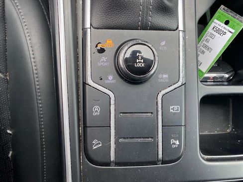 Certified 2023 Kia Sorento S w/ Panoramic Sunroof Package image 14