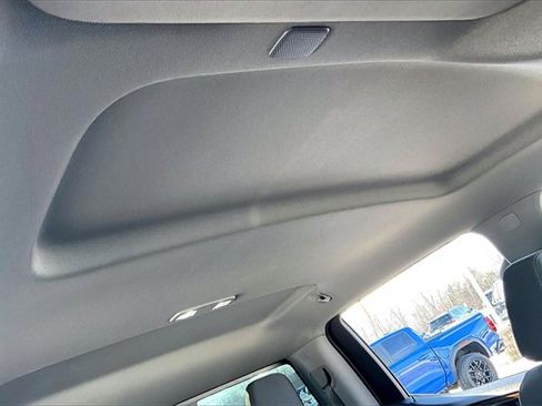 Used 2024 Chevrolet Silverado 1500 LT Trail Boss w/ Convenience Package II image 28