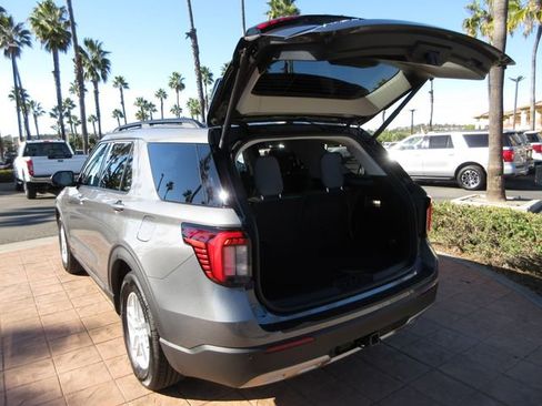 Certified 2025 Ford Explorer Active w/ Active Comfort Package image 26